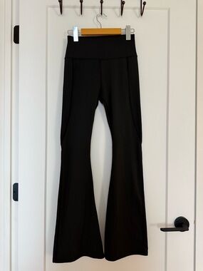 SHEIN Black Flared Yoga Pants